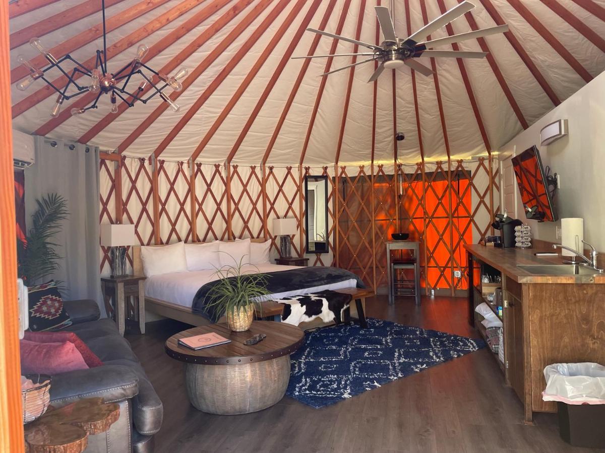 Escalante Yurts - Luxury Lodging Zewnętrze zdjęcie