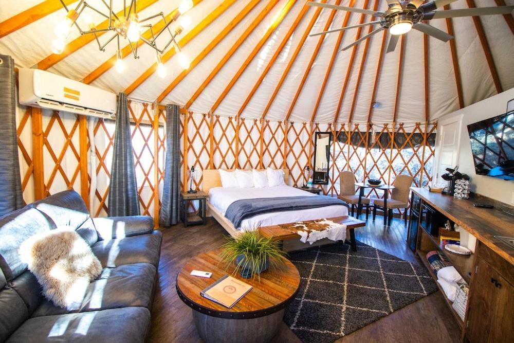 Escalante Yurts - Luxury Lodging Zewnętrze zdjęcie